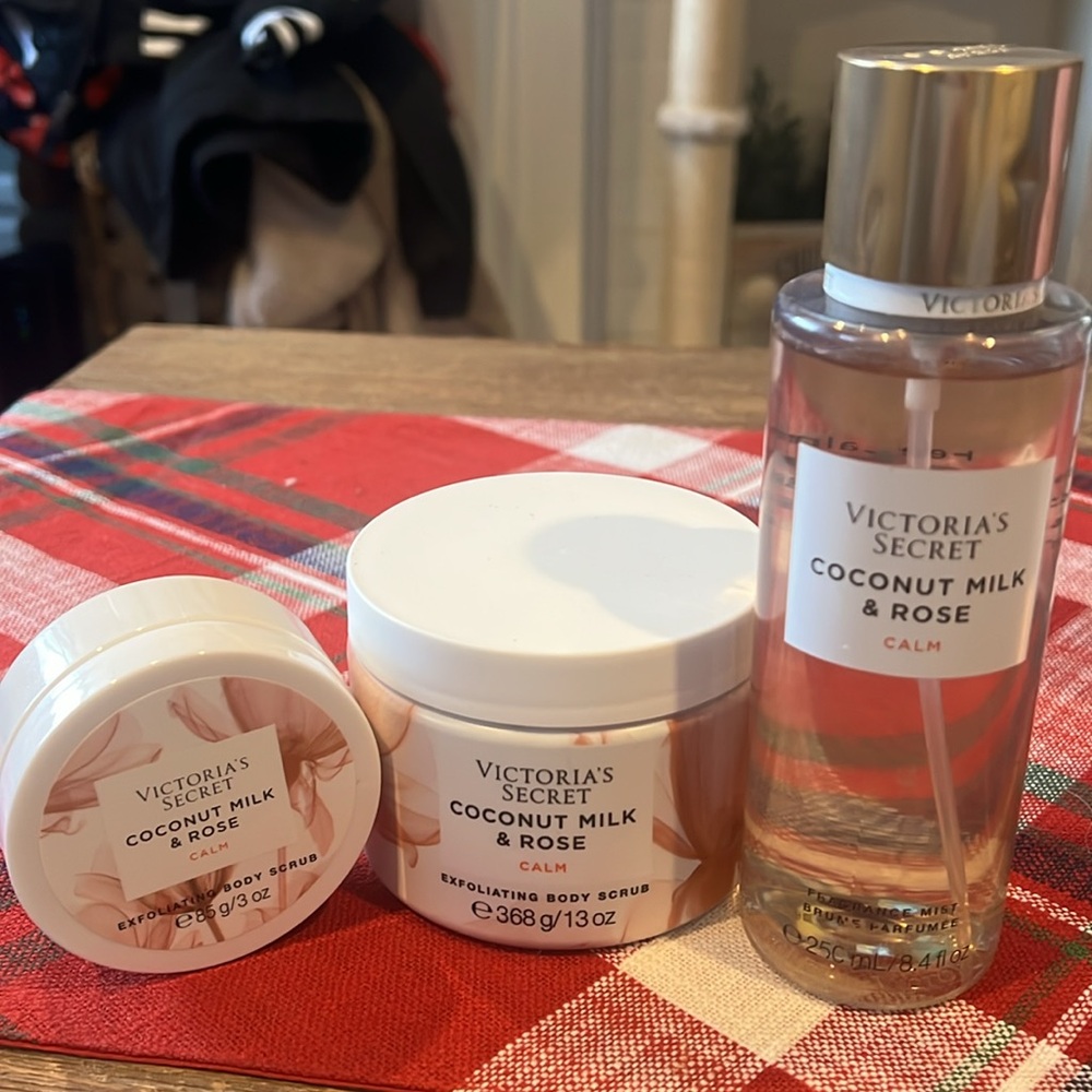 Victoria's Secret Coconut Milk & Rose Set